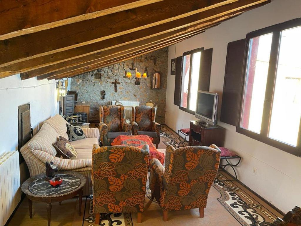 Casa Rural Vicenta 1750 Albentosa 外观 照片